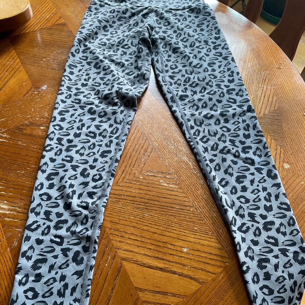 Ryderwear scrunch booty leopard print leggings